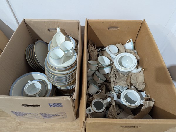 Lot 416 - PART DINNER SET