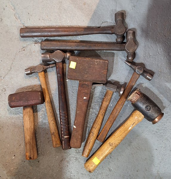 Lot 446 - HAMMERS & MALLETS