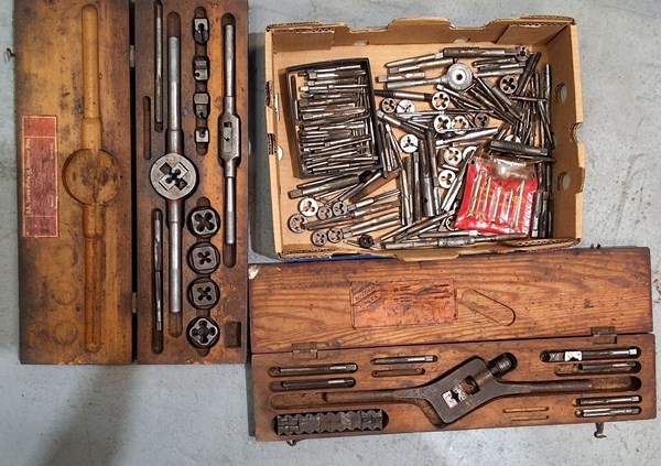 Lot 448 - TAP & DIES