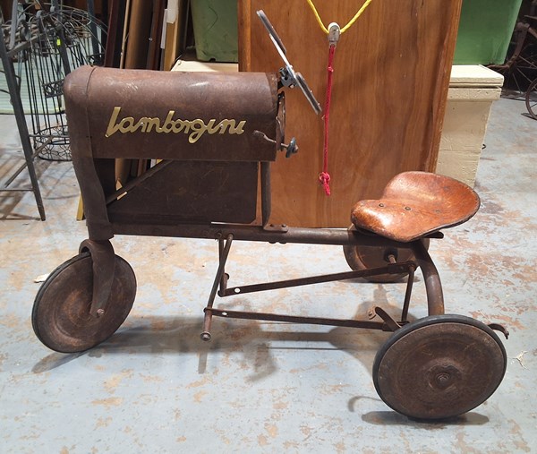 Lot 454 - TRACTOR PEDAL CAR