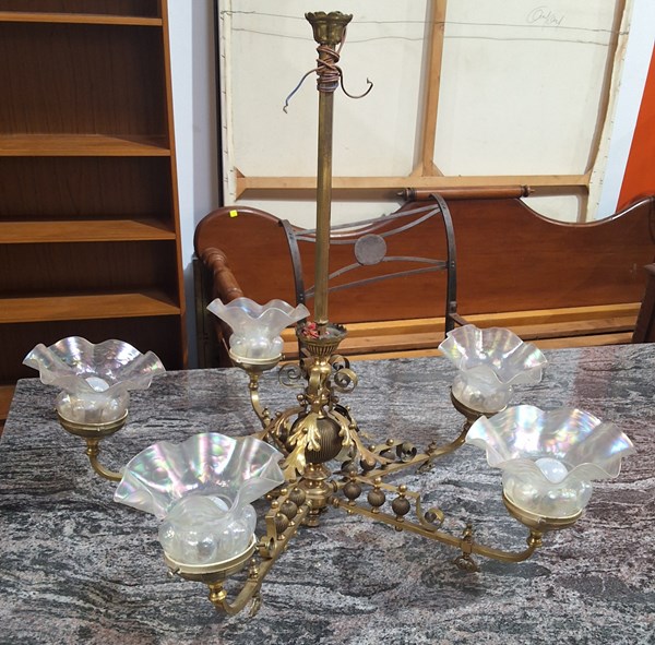 Lot 570 - CHANDELIER