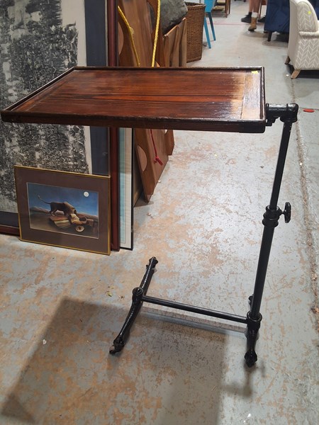Lot 370 - READING TABLE