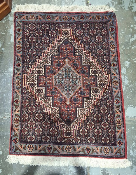 Lot 196 - ENTRANCE RUG