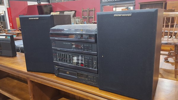 Lot 161 - STEREO LOT