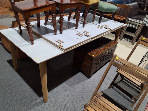 Lot 407 - DINING TABLE