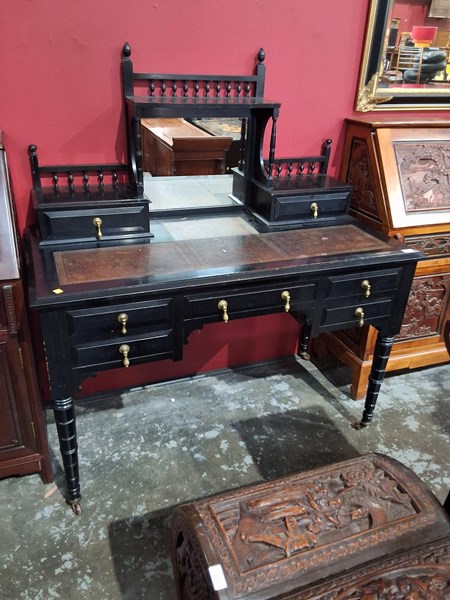 Lot 3 - WRITING TABLE