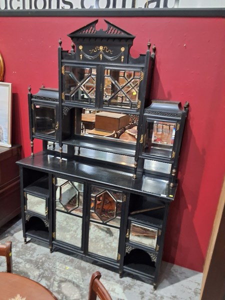 Lot 25 - PARLOUR CABINET