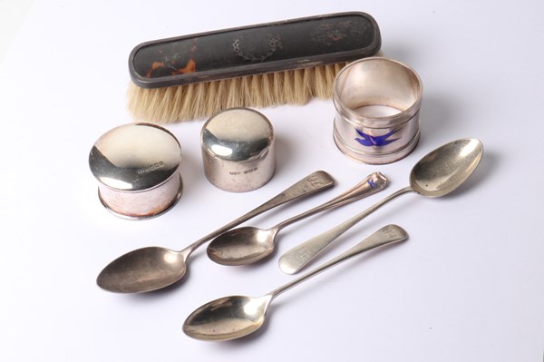 Lot 1084 - SILVER SPOONS AND NAPKIN RING