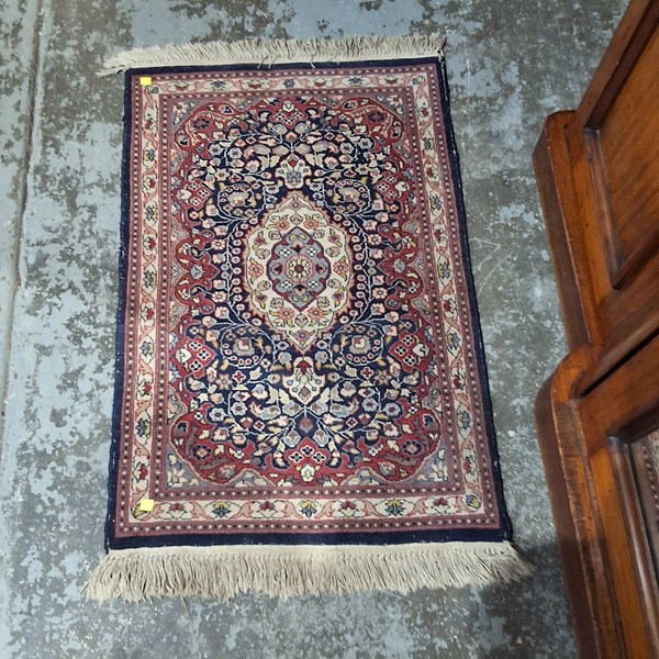 Lot 241 - RUG