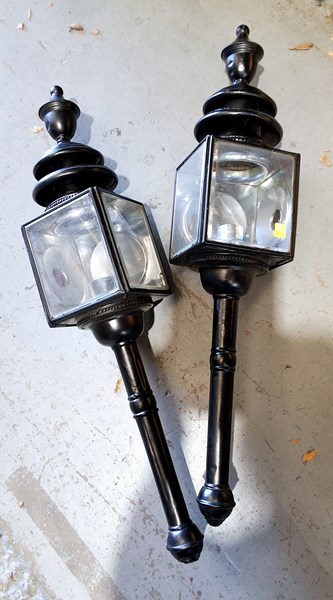 Lot 1337 - CARRIAGE LIGHTS