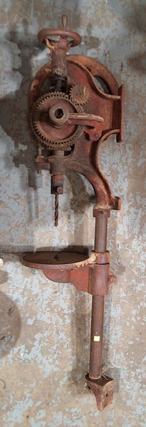 Lot 279 - INDUSTRIAL DRILL PRESS