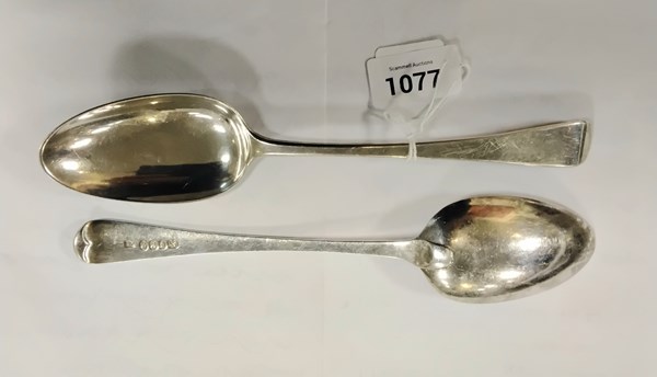 Lot 1077 - SILVER TABLE SPOONS