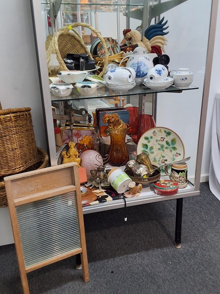 Lot 1510 - VINTAGE HOMEWARES