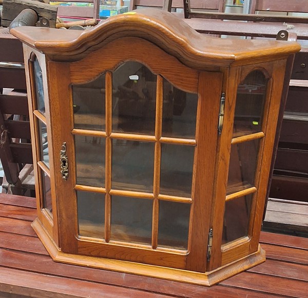 Lot 336 - DISPLAY CABINET