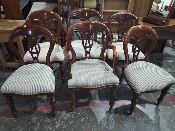 Lot 62 - DINING CHAIRS