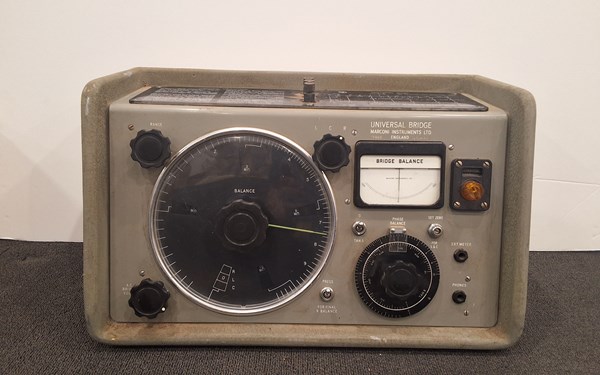 Lot 1311 - UNIVERSAL BRIDGE