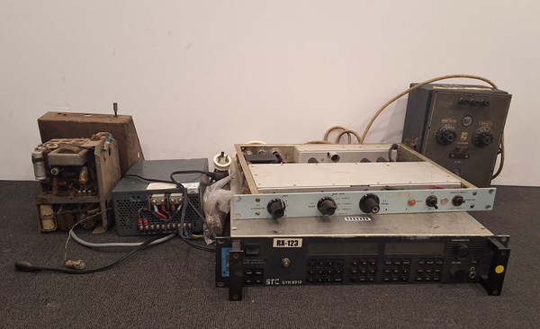 Lot 1368 - VINTAGE RADIO EQUIPMENT