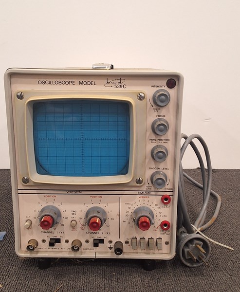 Lot 1313 - OSCILLOSCOPE