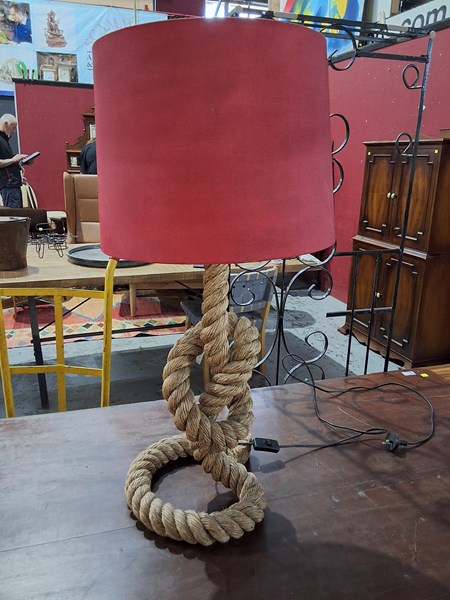 Lot 158 - LAMP