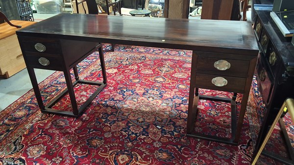 Lot 463 - DESK
