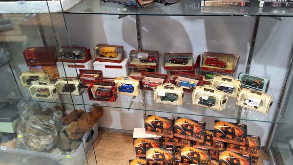 Lot 1392 - MODEL CARS