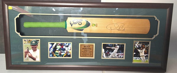 Lot 1215 - RICKY PONTING BAT