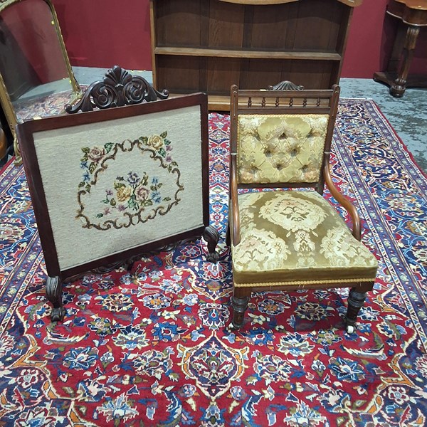 Lot 112 - FURNITURE LOT