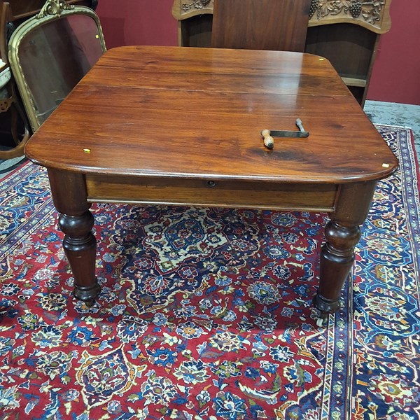 Lot 61 - DINING TABLE
