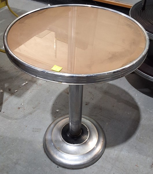 Lot 24 - SIDE TABLE