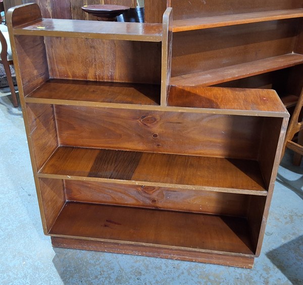 Lot 13 - BOOKSHELF