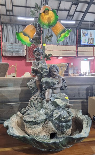 Lot 333 - WATER FEATURE LAMP