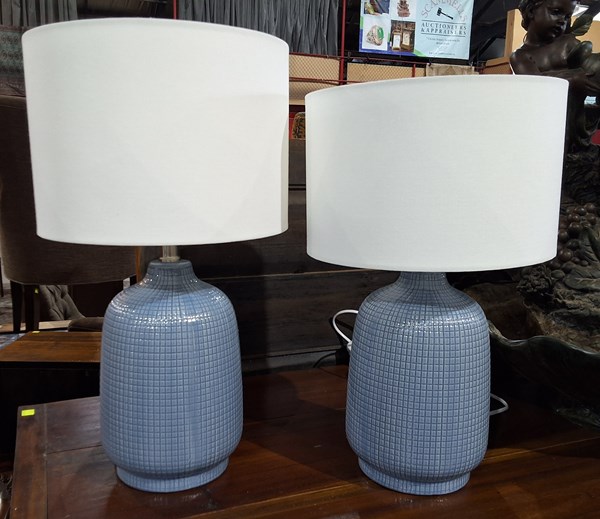 Lot 188 - TABLE LAMPS