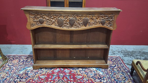 Lot 57 - BOOKSHELF