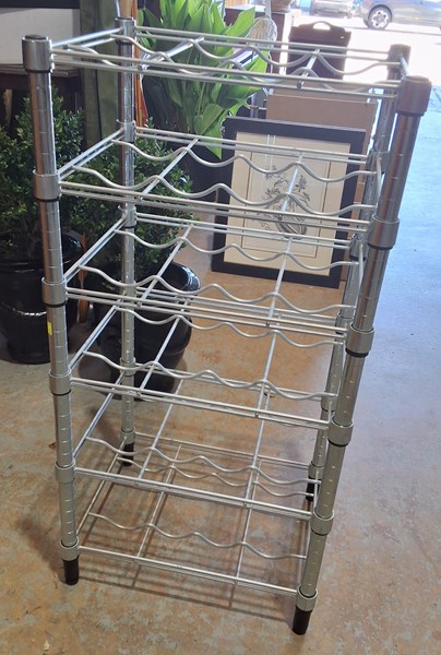 Lot 277 - WINE RACK
