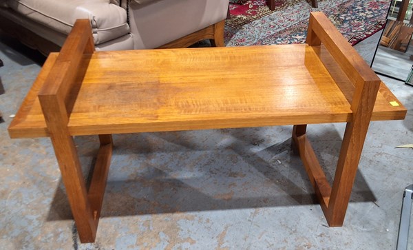 Lot 26 - COFFEE TABLE