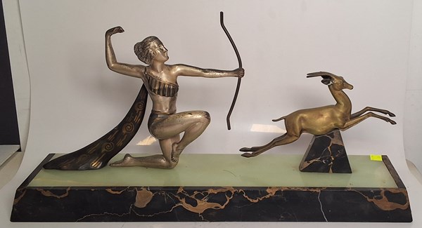 Lot 1326 - MANTEL FIGURE