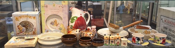 Lot 1376 - ASSORTED CHINA