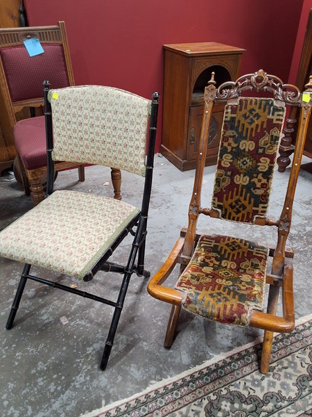 Lot 206 - FOLD UP CHAIRS