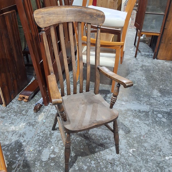 Lot 182 - ARMCHAIR