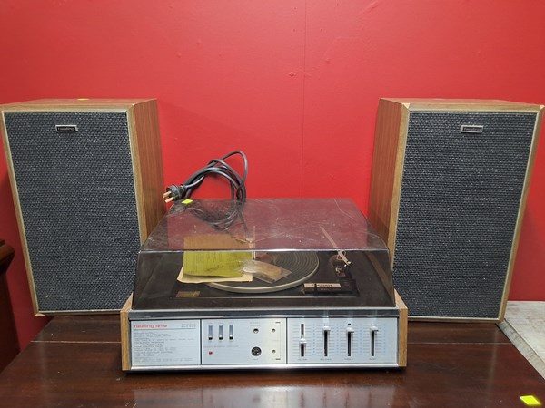 Lot 155 - STEREO
