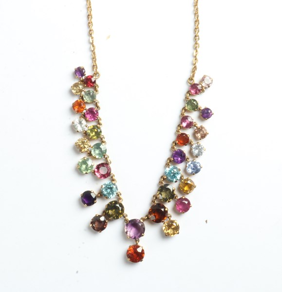 Lot 1018 - GEMSTONE NECKLACE