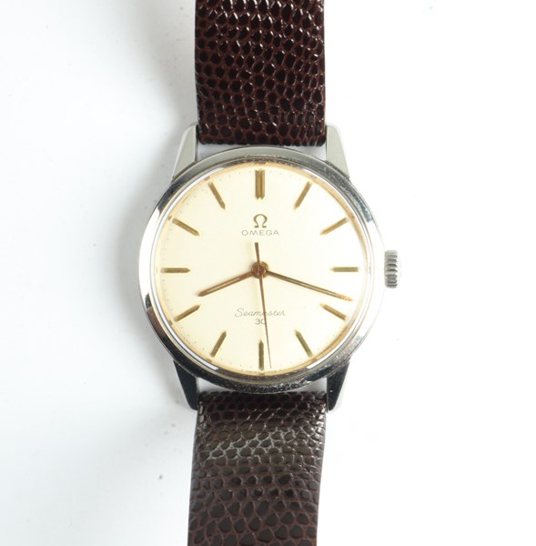 Lot 1019 - OMEGA WRISTWATCH