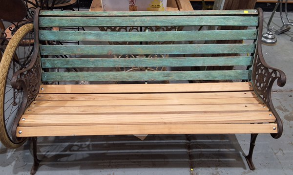Lot 491 - GARDEN BENCH