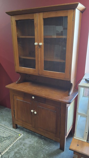 Lot 76 - KITCHEN CABINET