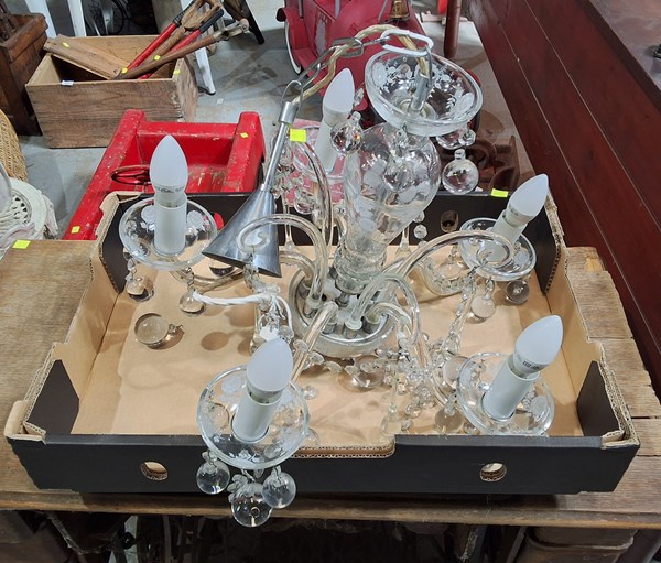 Lot 276 - CHANDELIER