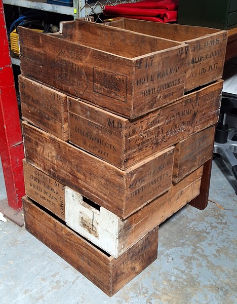 Lot 272 - FRUIT CRATES