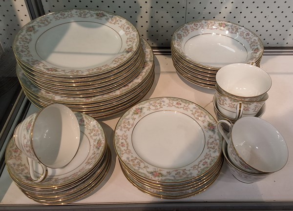 Lot 1291 - NORITAKE SET