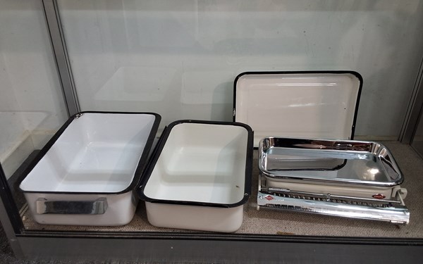 Lot 1387 - ENAMEL KITCHENWARES