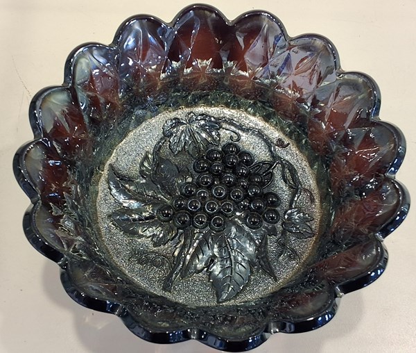 Lot 1204 - CARNIVAL GLASS