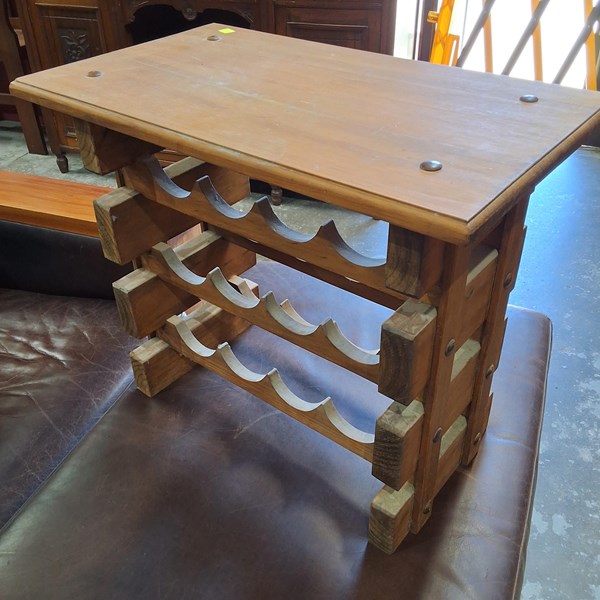 Lot 97 - WINE RACK